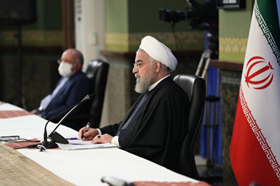 روحانی: طراحان تحریم علیه ملت ایران به زباله‌دان تاریخ ریخته می شوند/ اقتصاد ایران بزرگ و مقاوم است